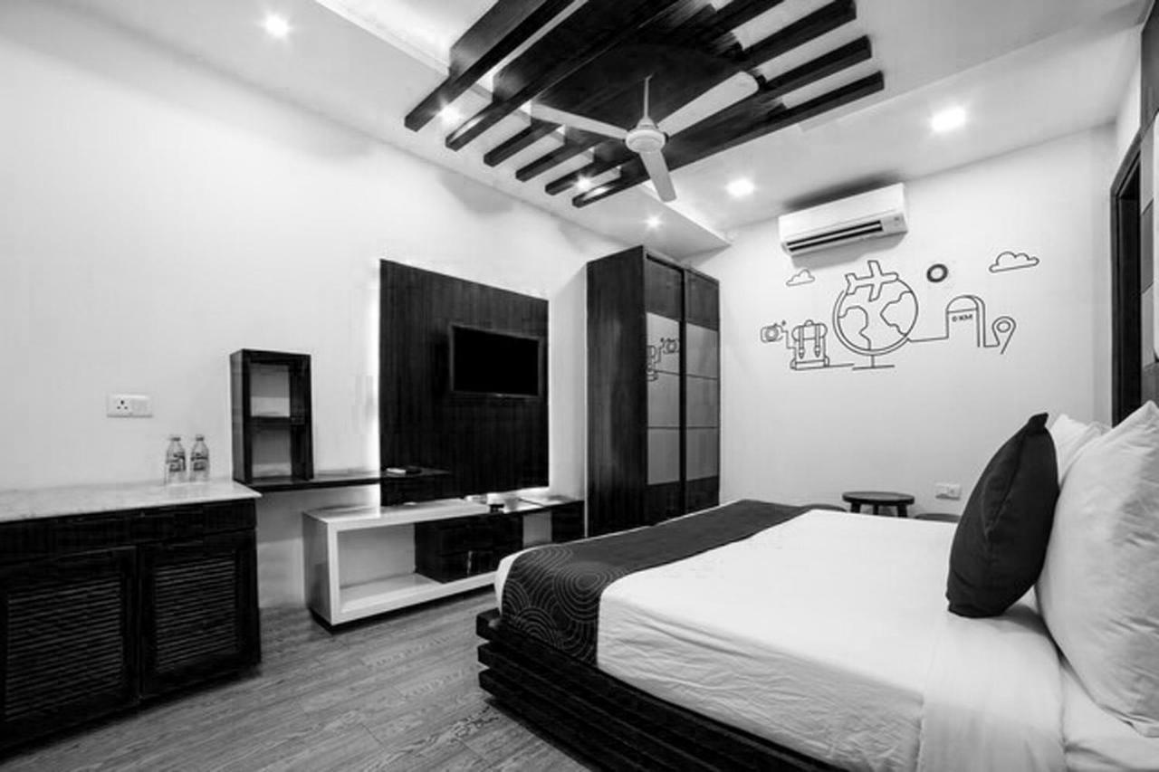 Collection O Motif South City 1 Near Appu Ghar Gurgaon Exterior photo